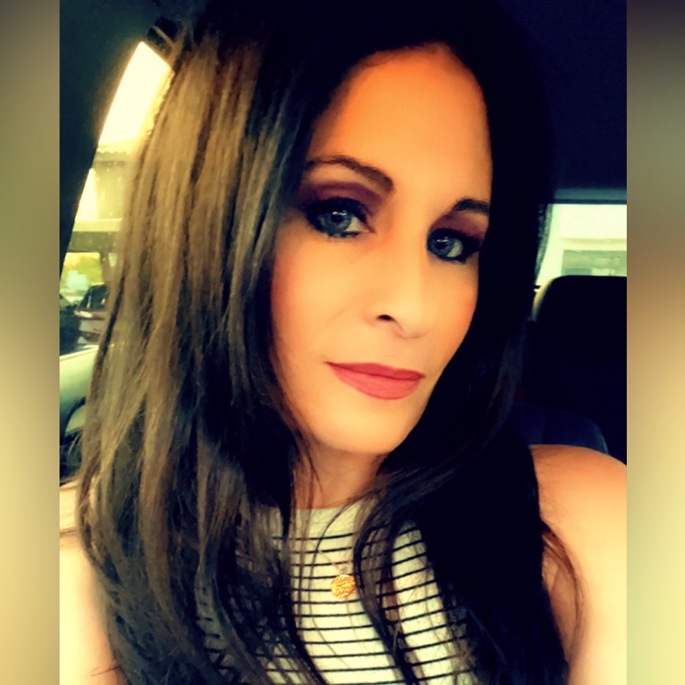 Meet your Posher, Heidi, owner of The H Boutique